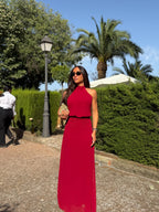 Vestido Halter Burdeos con Cintura Drapeada