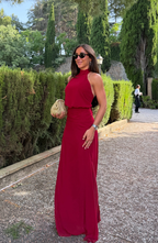 Vestido Halter Burdeos con Cintura Drapeada